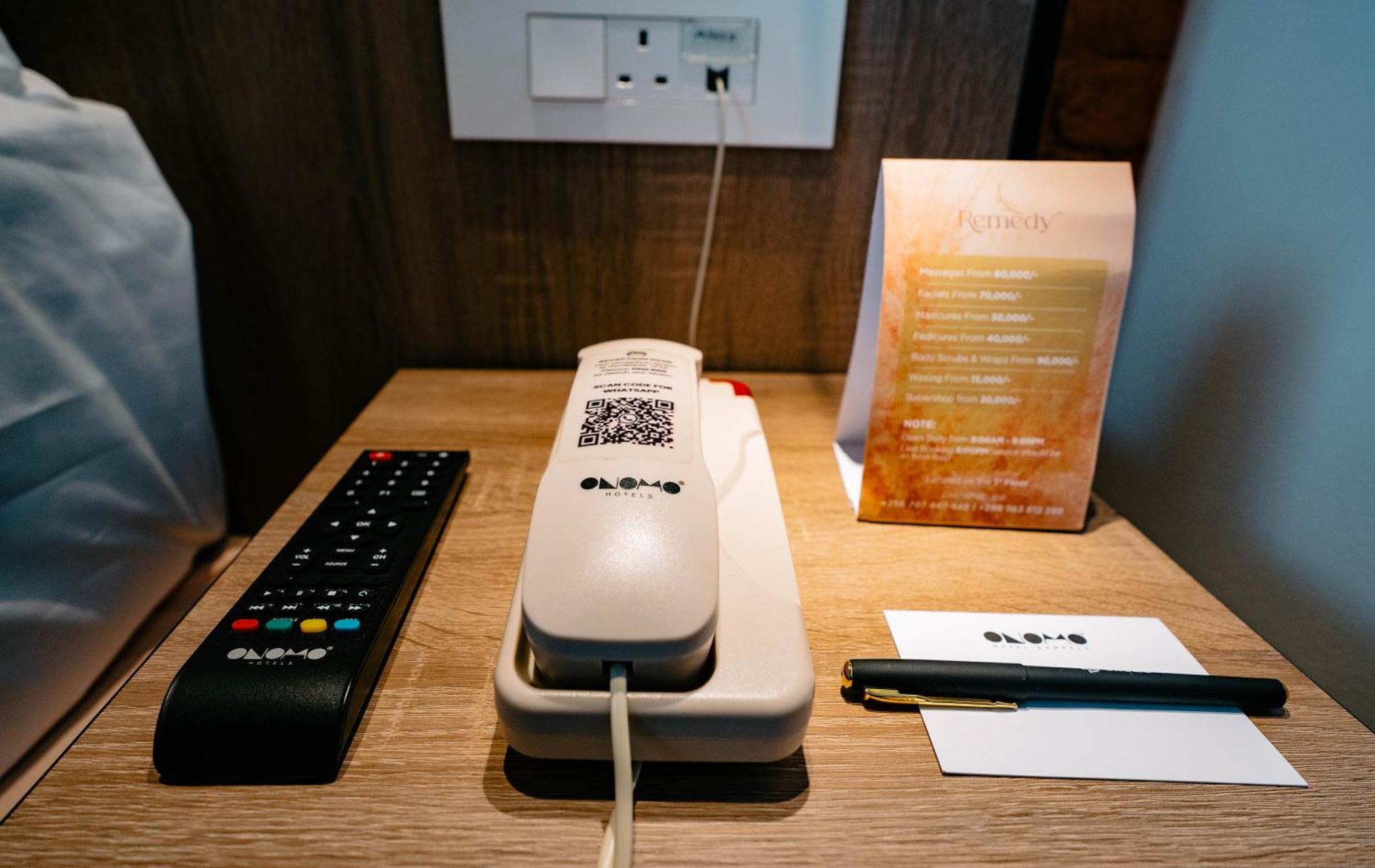 Onomo Hotel Кампала Екстериор снимка