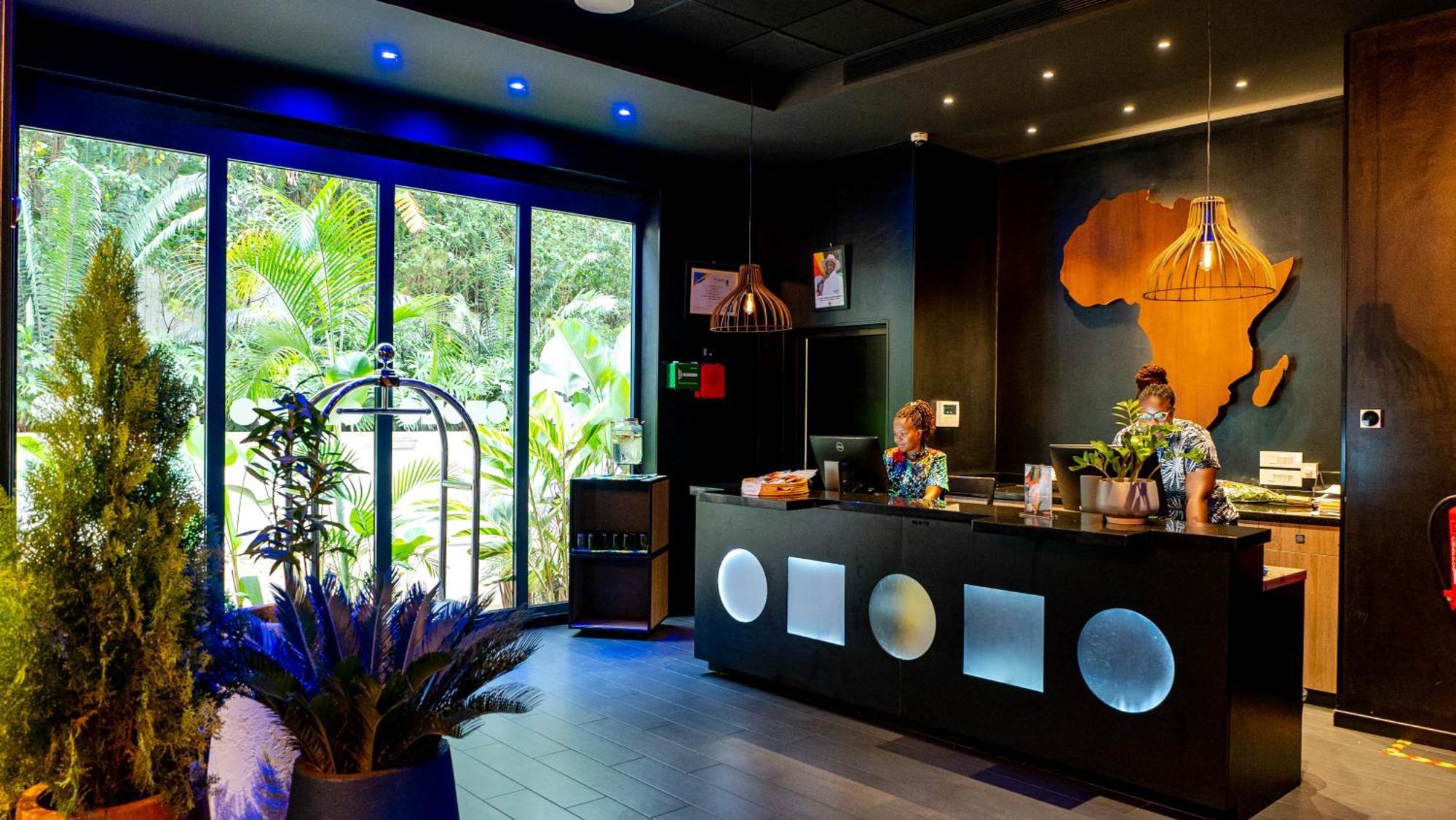 Onomo Hotel Кампала Екстериор снимка